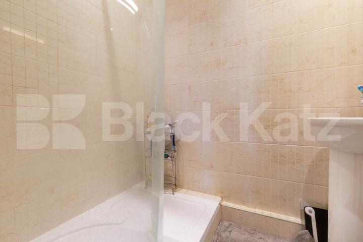 Recently refurbished 3 bedroom apartment by Regents Park & St Johns Wood Tube  Shannon Place , St Johns Wood / Regents Park